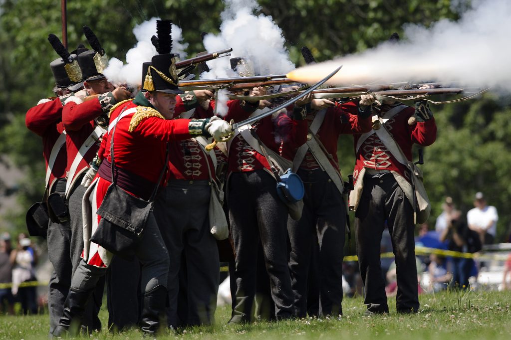 Battle reenactment, Siege of Fort Erie action. 